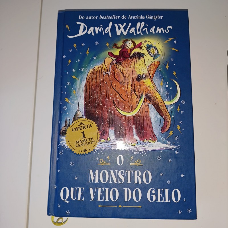 Livro "O Monstro que veio do gelo