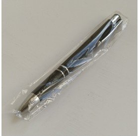 Caneta Preta e Prata