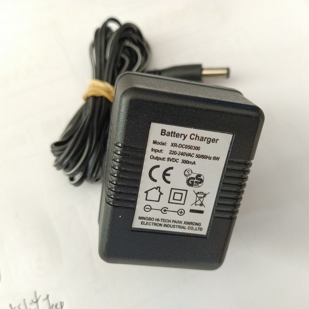 Transformador / Carregador XR-DC050300 5VDC 300mA Transformador / Carregador XR-DC050300 5VDC 300mA